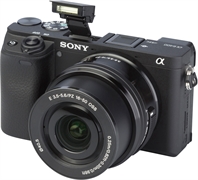 SONY ALPHA 6400 + PZ 16–50 MM F3,5 – 5,6 OSS SONY ALPHA 6400 + PZ 16–50 MM F3,5 – 5,6 OSS
