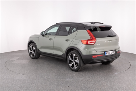 VOLVO XC40 P8 RECHARGE PURE ELECTRIC TWIN