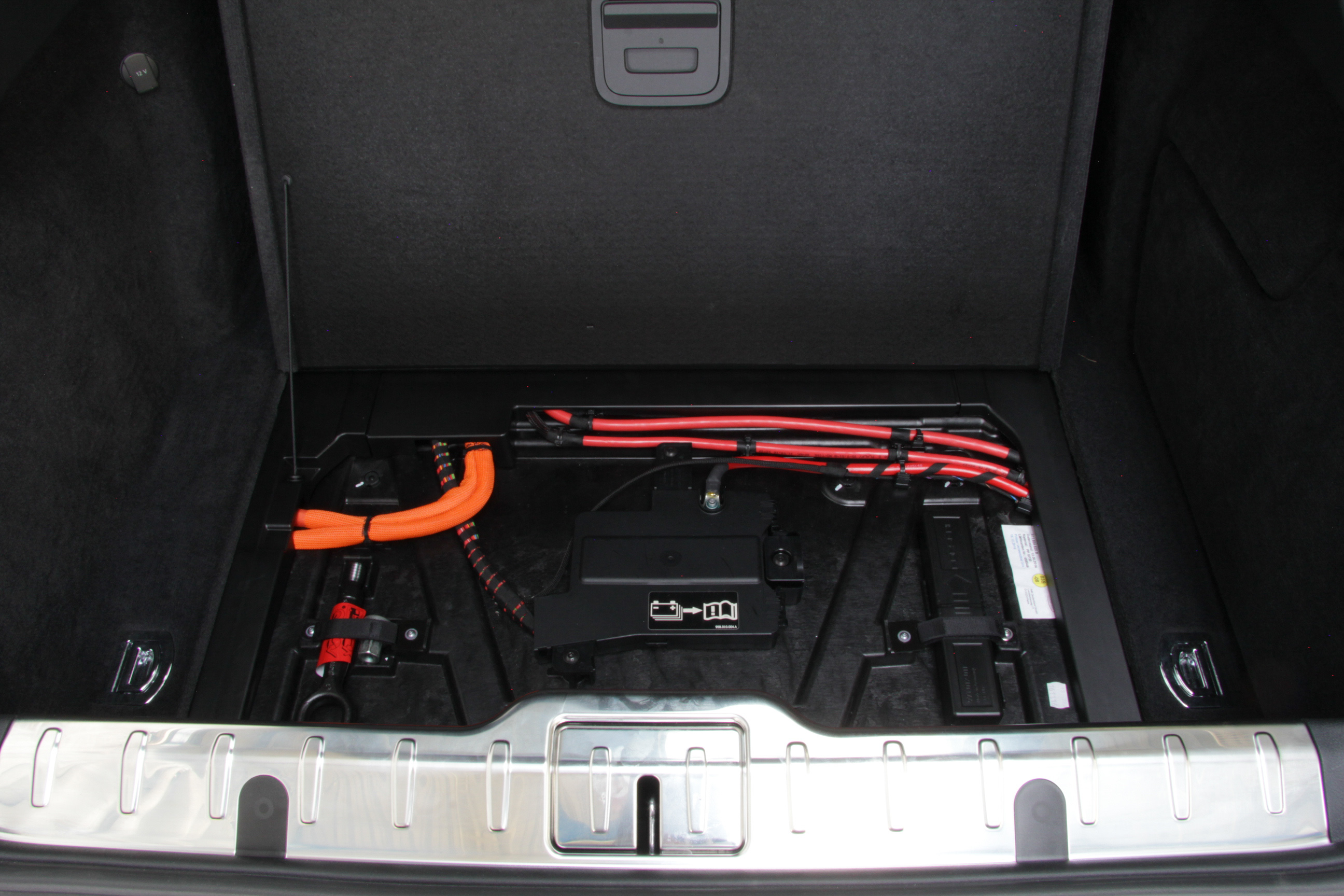 PORSCHE PANAMERA 4 E-HYBRID