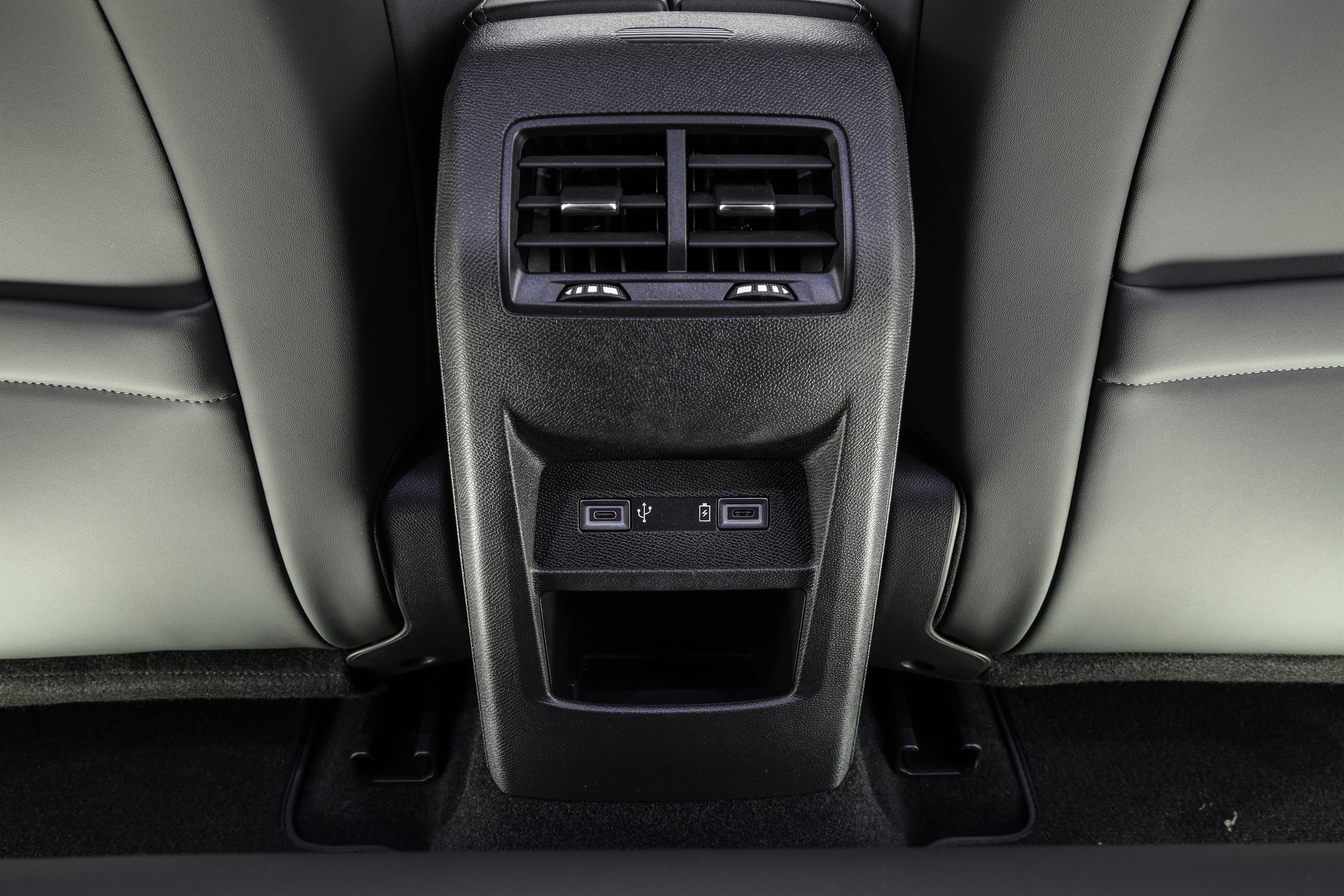 PEUGEOT 308 SW 1.6 HYBRID 180