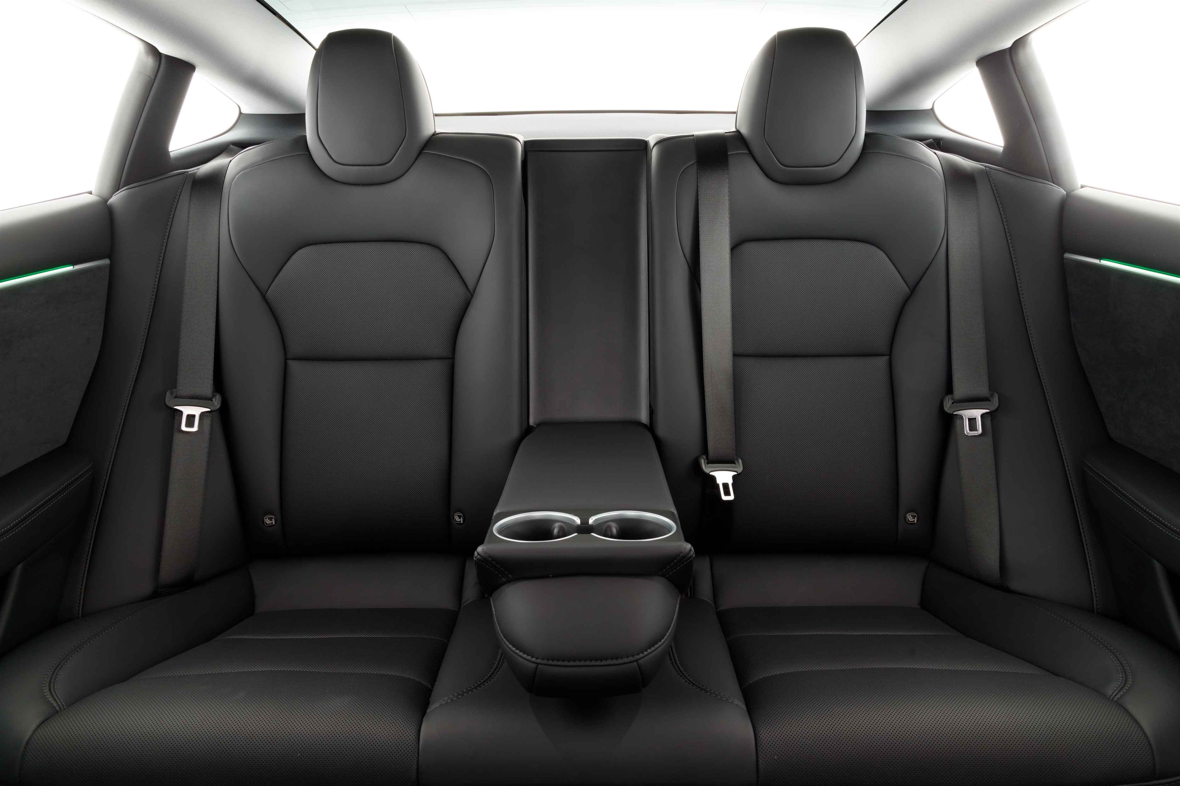 TESLA MODEL 3 LONG RANGE